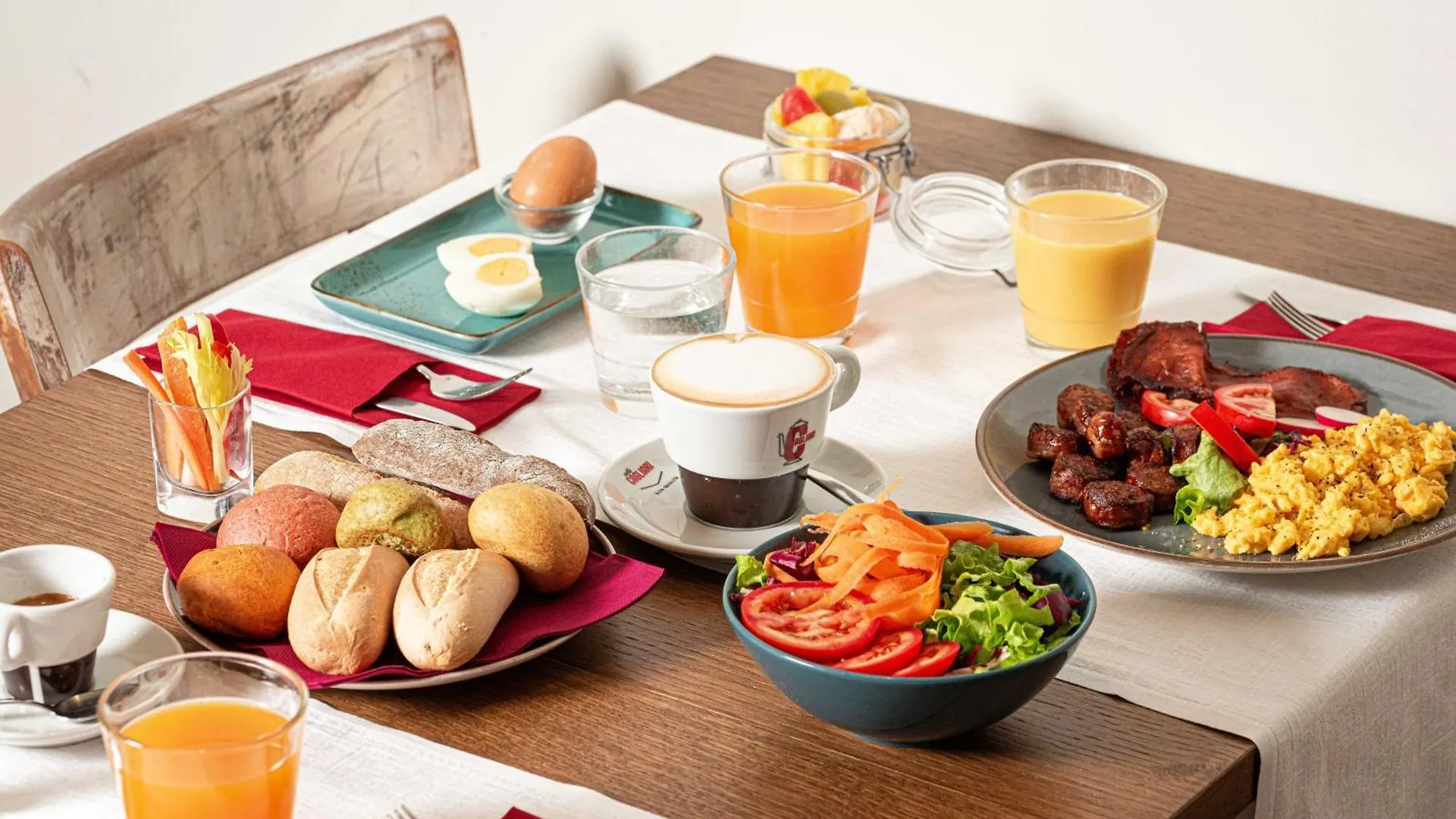 Phi Hotel Bologna Apartments Italy