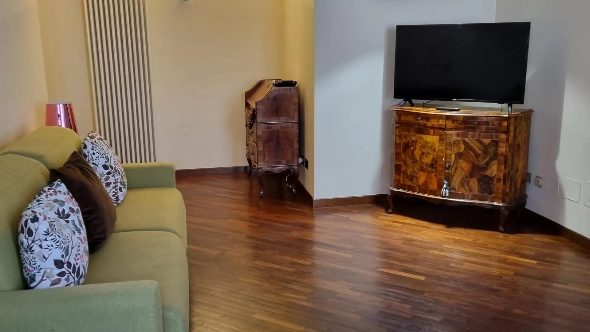 Phi Hotel Bologna Apartments Italy