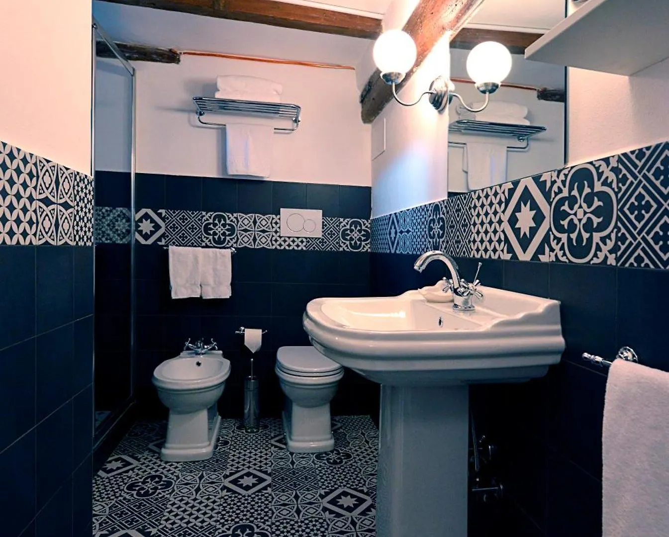 Phi Hotel Bologna Apartments 0*,  Italien